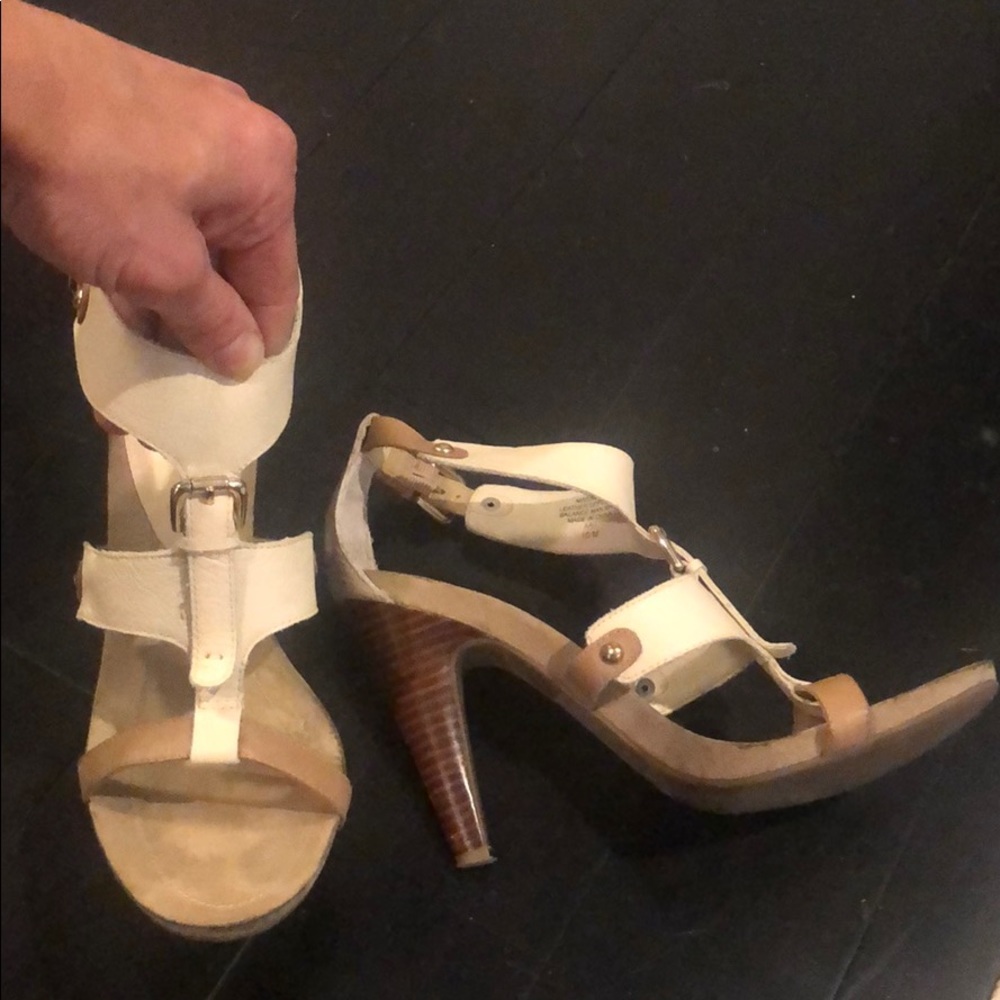 Tan leather Nine West buckle heels